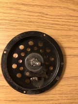 VINTAGE PFLUEGER MEDALIST 1495 FLY REEL BACK PLATE - $320.36 MXN