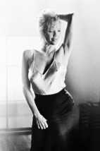 Kim Basinger As Elizabeth In Nine 1/2 Weeks 11x17 Mini Poster Dancing Sexy - £15.71 GBP