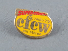 Vintage Locoal Radio Pin - CFCW Alberta&#39;s Super Country Station - From 1979 - $285.54 MXN
