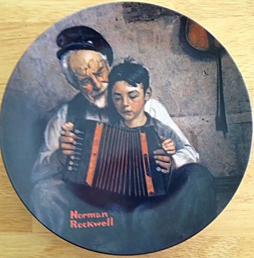 Norman Rockwell Plate The Music Maker - $13.04