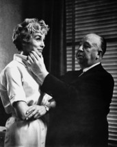 Janet Leigh in Psycho being directed on set by Alfred Hitchcock 16x20 Canvas Gic - $69.99
