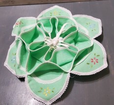 Linen Bread Biscuit Holder Warmer Green Embroidered Flowers Lace Madeira... - £18.22 GBP