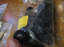 New Lot Of 50 McMaster-Carr Grommet BUNA-N Rubber PUSH-IN 3/4 / 1/2 Id # 9600k22 - £22.72 GBP