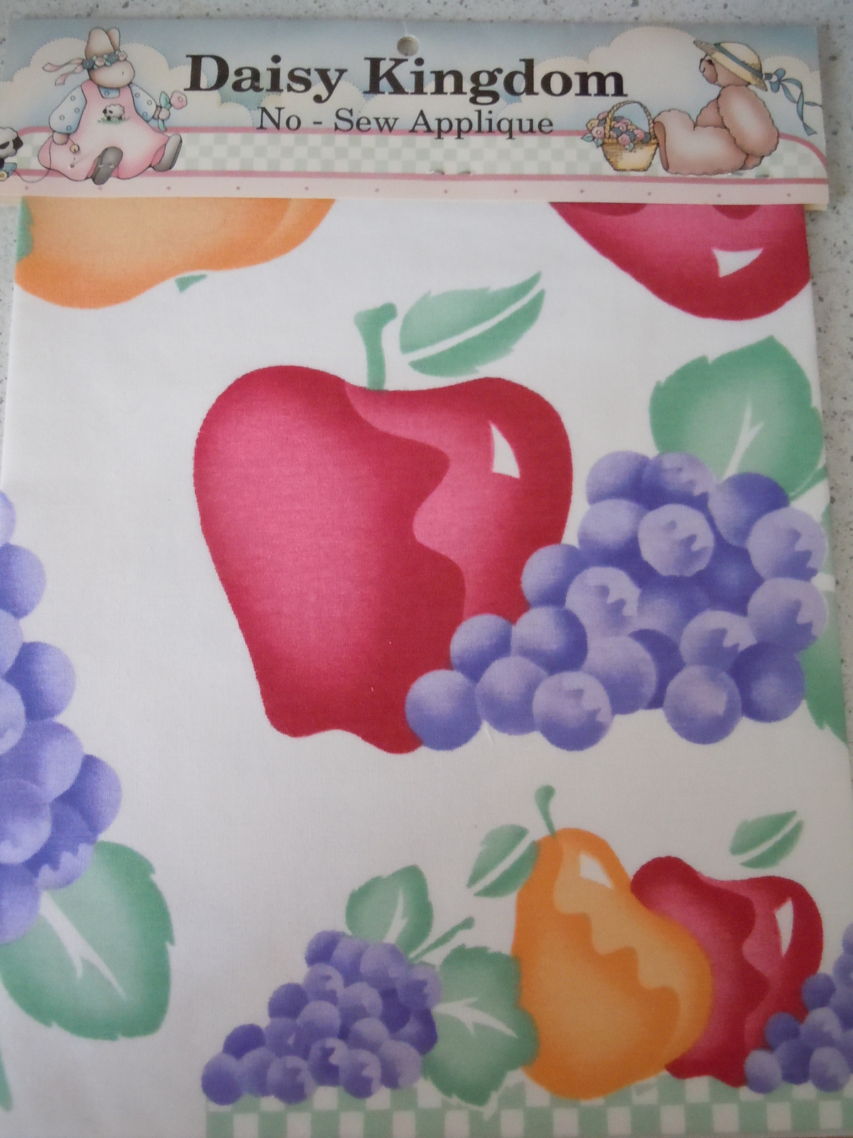 Daisy Kingdom No Sew Applique Fruit Medley  1990 New In Wrapper - $3.99