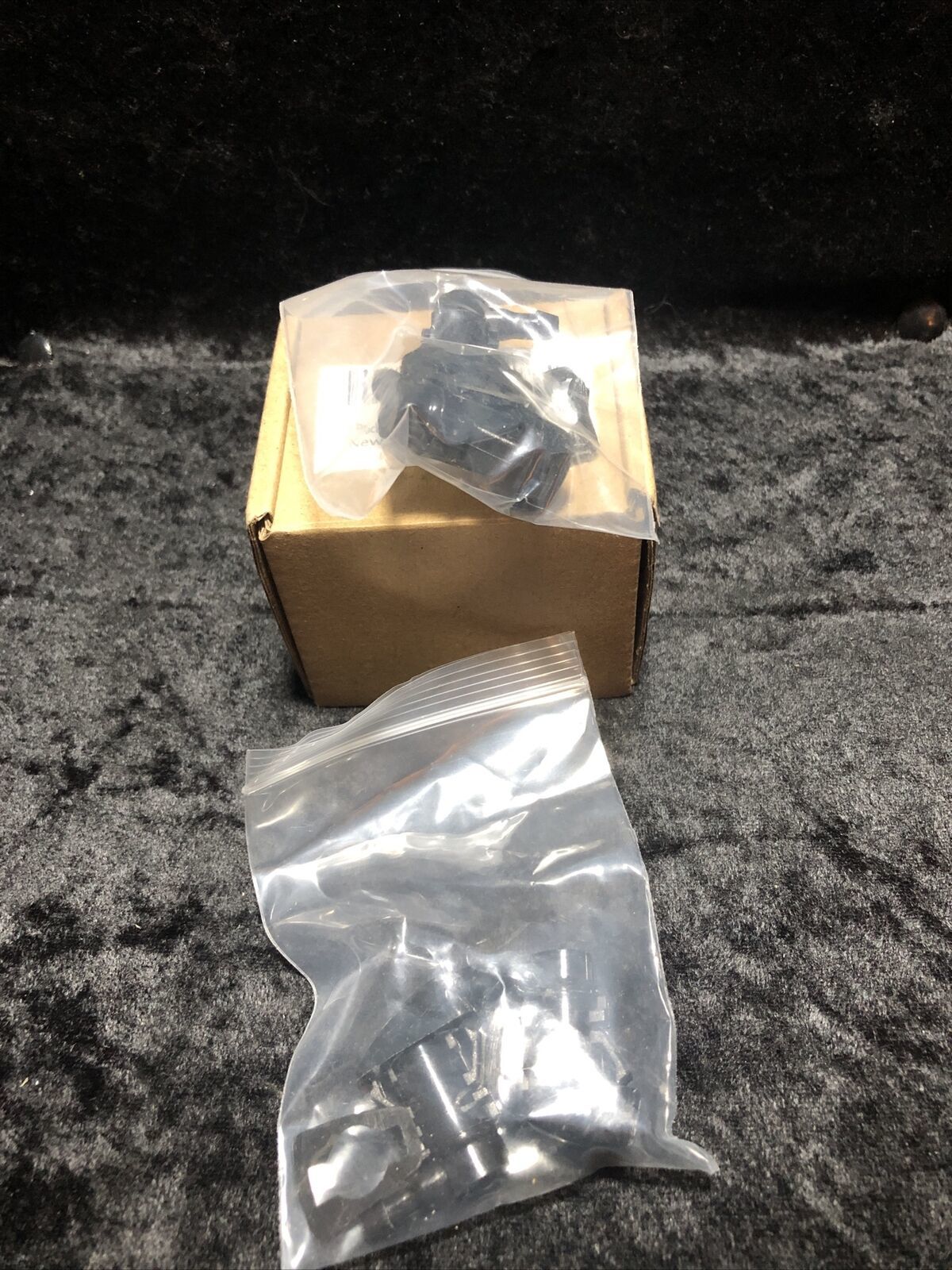 4 Pc Front Windshield Washer Nozzle for 2005-2010 Jeep Grand Cherokee 55... - $3.95