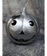 Cute Whimsical Silver Metal Farmhouse Pumpkin Halloween Themed Decor NEW - $365.84 MXN
