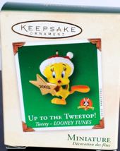 Hallmark Keepsake Up to the Tweetop! 2002 Looney Tunes Miniature Ornament Tweety - £9.37 GBP