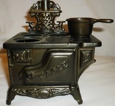 Antique Cast Iron Coal Stove Eagle + Saucepan Dollhouse Miniature Sales Sample - £50.34 GBP