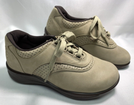 SAS Women Walk Easy Sage Nubeck Leather Walking Shoes Sneakers Taupe Size 5 Wide - £42.63 GBP