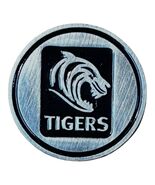 LEICESTER TIGERS RUGBY GOLF BALL MARKER - $282.64 MXN