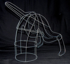 Digging Dog Topiary Wire Art Dog Frame Design   Custom/Unique - £58.77 GBP