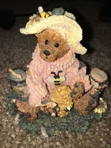 Boyd Bearstone Resin Bears Bailey Honey Bear Figurine #2260 —332 - £36.48 GBP