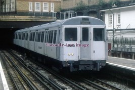pu3200 - London Underground - Lt A Stock arrives Baker St. c&#39;83 - print 6x4 - $3.00