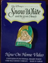 Bashful In Walt Disney&#39;s Snow White And The Seven Dwarfs   Pin, New - £2.34 GBP