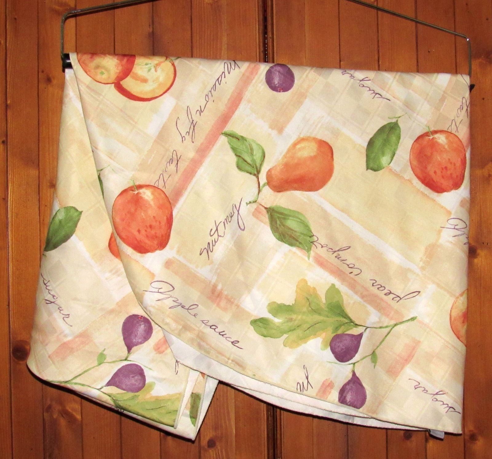 Orchard Tablecloth Round