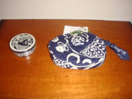 Vera Bradley Twirly Bird Navy Button Coin And SugarFree Mints  - £27.33 GBP