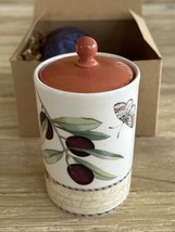Wedgwood Sarah&#39;s Garden Queensware Jar w/ Lid Parsley &amp; Caper Canapes 1997 - £46.28 GBP