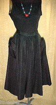 Black Skirt;Waist 26&quot;;Length 29&quot;;Side Pockets 12 Gores;Very Full;Back Zip&amp;Button - £7.95 GBP