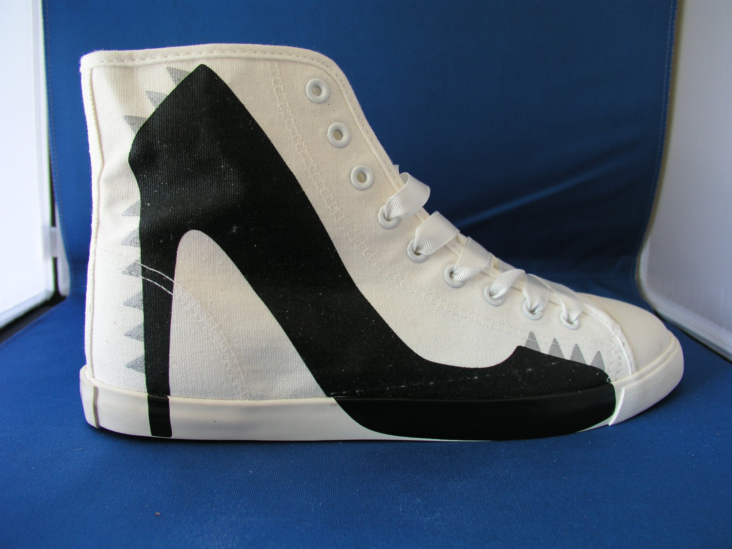 Women Fashion Design Sneaker Big City Punk White Canvas - Black by BE&D Maison D