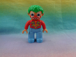 Lego Duplo Circus Carnival Clown Figure Green Hair Red Blue Outfit - £2.35 GBP