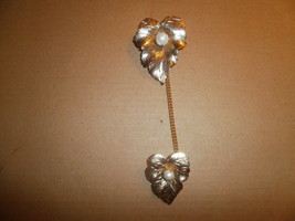 Sarah Coventry Double Leaf Brooch , Pin - $5.00