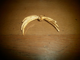 Monet Brooch / Pin , Gold Tone - $5.00