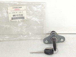 New OEM Genuine Rear Trunk Decklid Lock Cylinder w/ Keys 2004 Lancer MN161530 - £31.14 GBP