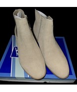 White Mountain Women&#39;s Suede Leather Side Zip Ankle Bootie Sz 10 Taupe - $38.26 CAD