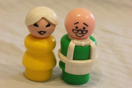 Vtg Fisher Price Little Ppl Mr. Hooper + Mrs. Hooper (Grandma) 4 Sesame Street - £14.08 GBP