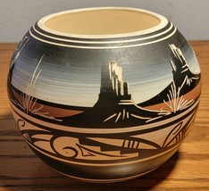Navajo Pottery Hand-Painted Cedar Mesa Desert Decor Pot - Signed VTG - £31.80 GBP