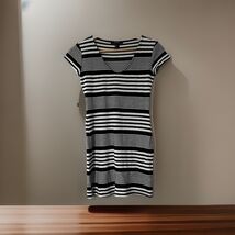 Forever 21 Black And White Striped Mini Dress Women’s Small Spring Fashion - $9.90