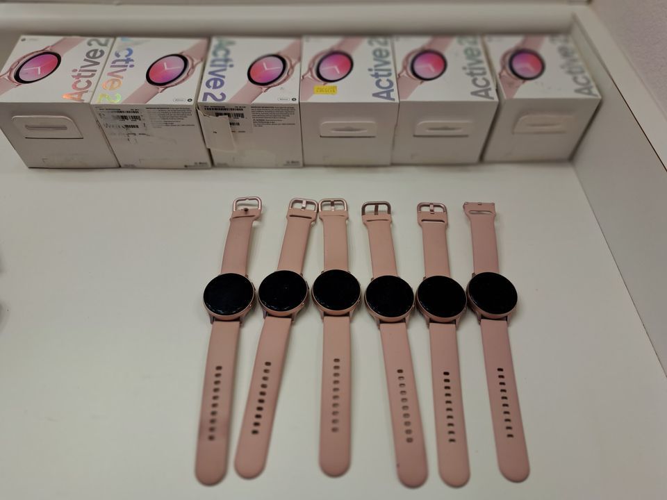 Samsung Galaxy Watch Active 2 40mm Pink GPS+ Bluetooth Smart Watch Smartwatch - $35.00
