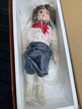 1985 Gorham Alexander Musical Doll No. 8399G - $39.59