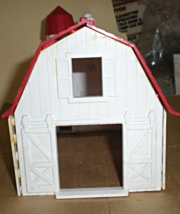 HO Trains - Plasticville Structure - Barn with Silo - $9.98