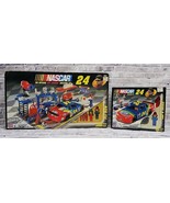 Mega Bloks PIT ROW 9915 &amp; CAR &amp; DRIVER Building Set NASCAR Jeff Gordon #... - $36.63