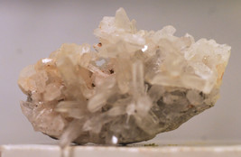 #0990 Quartz - Peru  - £3.93 GBP