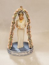 Carlton Cards DIANA PRINCESS OF WALES Christmas Ornament 1998 1st in Series - $7.60