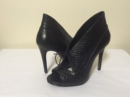Pour La Victoire Vika Womens Black Snake Leather Peep Toe Bootie Heels Shoes 7.5 - £55.16 GBP