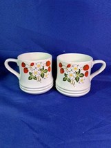 Vtg Sheffield Strawberries &#39;n Cream Stoneware Ceramic Large Coffee Mug Cup (2) - £22.40 GBP