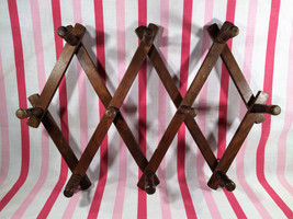 FaB Vintage Wooden Accordion 10 Peg Wall Mount Rack Coffee Mugs, Clothing + More - £14.38 GBP