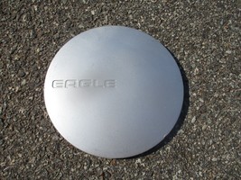 One factory original 1989 to 1991 Eagle Premier center cap hubcap 4472227 - $10.40