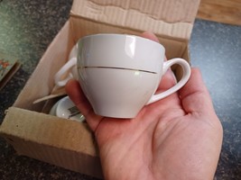 Linens-n-Things Fine Porcelain Coffee Mug Cups Lot 4 White Gold Rim In Box - $27.14 CAD