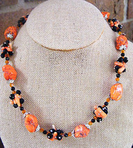  WOMEN&#39;S BRIGHT ORANGE TURQUOISE CORAL BLACK CLUSTER BEADED NECKLACE AUT... - £19.70 GBP