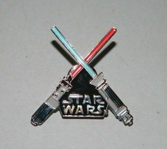 Classic Star Wars Crossed Lightsabers Cloisonne Metal Pin 1996 NEW UNUSED - $9.74