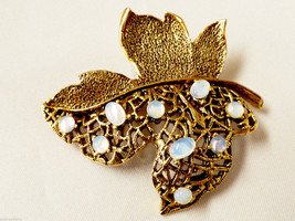 Gold Tone metal Leaf moonstone glow stones Bow Pin Brooch - £19.55 GBP