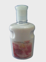 Bath &amp; Body Works New Sweet Pea Women Body Lotion 8 oz - £7.90 GBP