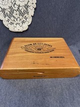 VTG all Wood Cigar Box &#39;Flor De Los Reyes&#39; Churchill Dominican Repub - £7.00 GBP