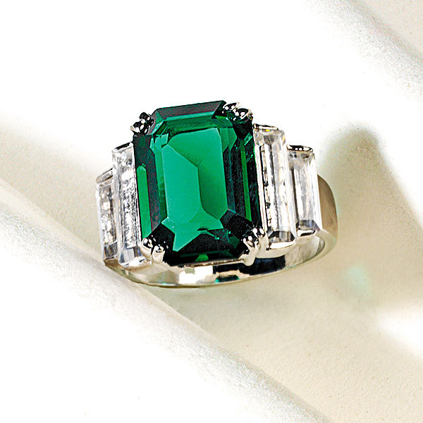Smithsonian Cartier Emperor Maximilian Emerald Crystal Ring Sizes 5, 6, 7, 8, 9