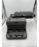 Vintage Beautiful 1940s Royal KMG Typewriter Types &amp; Looks Great Nice Ma... - $3,283.77 MXN