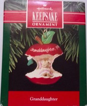 Hallmark Keepsake Ornament 1992 Granddaughter Apple Of My Eye Ornament - £7.85 GBP